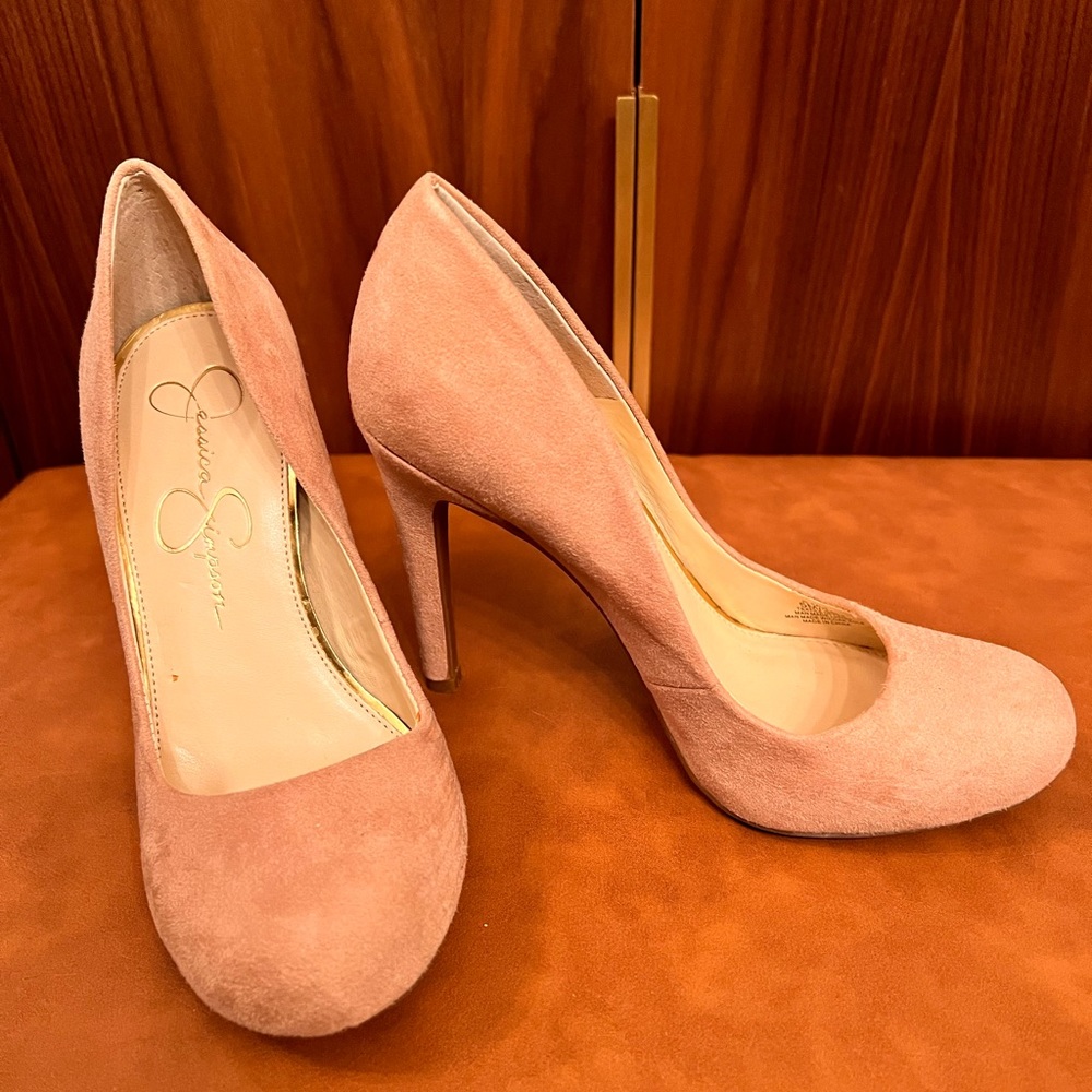 Jessica Simpson Pumps Calie Heels size 5 Nude Blush Microsuede
